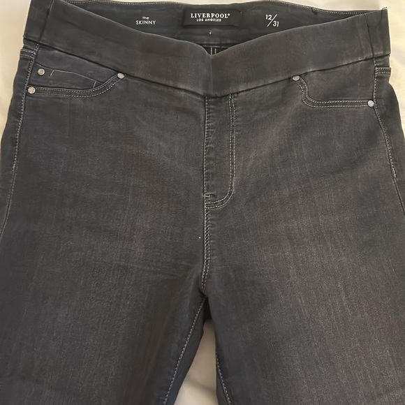 EUC Liverpool Black Jeggings size 31/12 - Picture 3 of 5